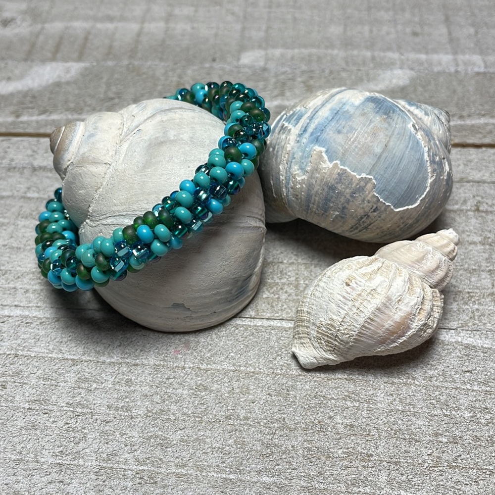Aqua  crocheted bracelet - Picture 3 of 5
